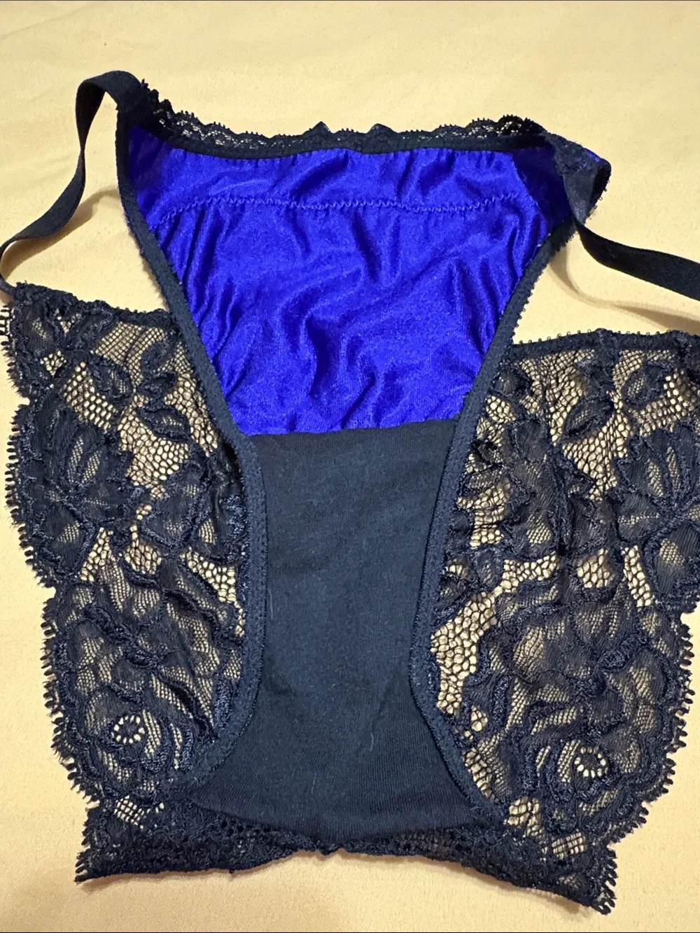 Victoria's Secret Royal Blue Satin & Lace Push-Up Bra Set - Picture 3 of 7